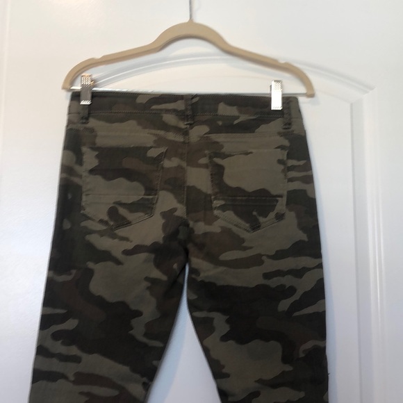 Camo Jeans - Picture 5 of 5
